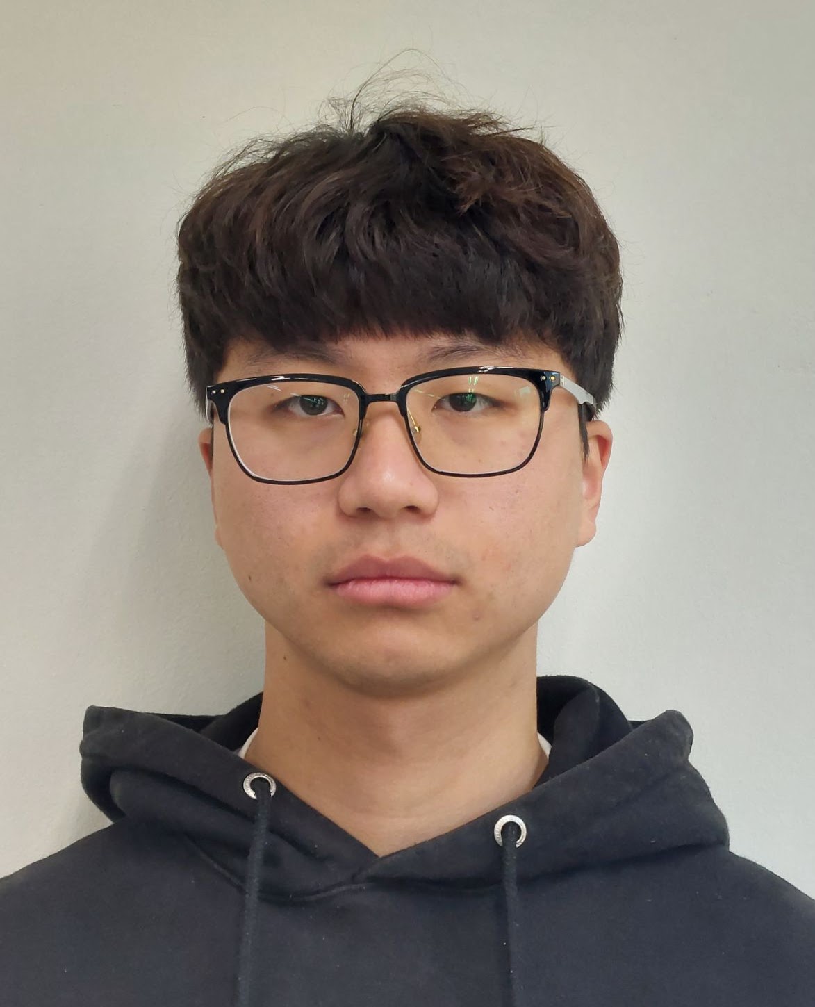 Hyeongjin Lee